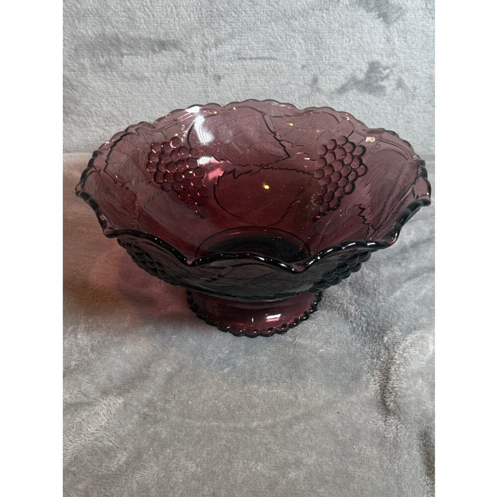 Amethyst Purple Glass Footed Bowl Harvest Grape Pattern Scalloped Rim